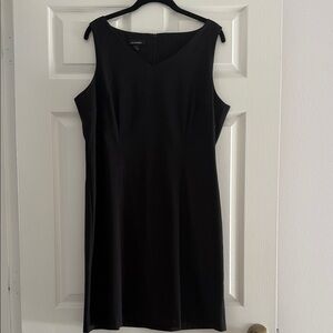 Chic Black Sleeveless Mini Dress